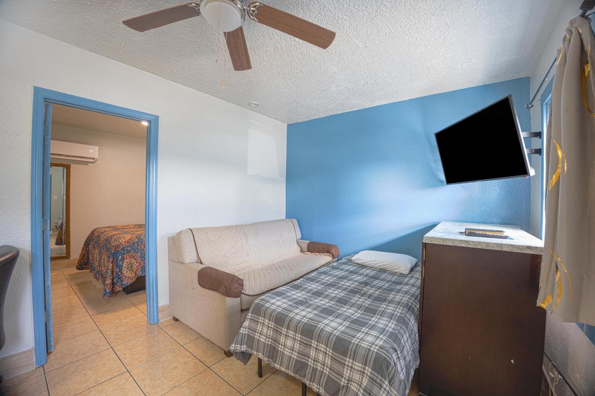 Aladdin Motel By Oyo Merritt Island Екстер'єр фото